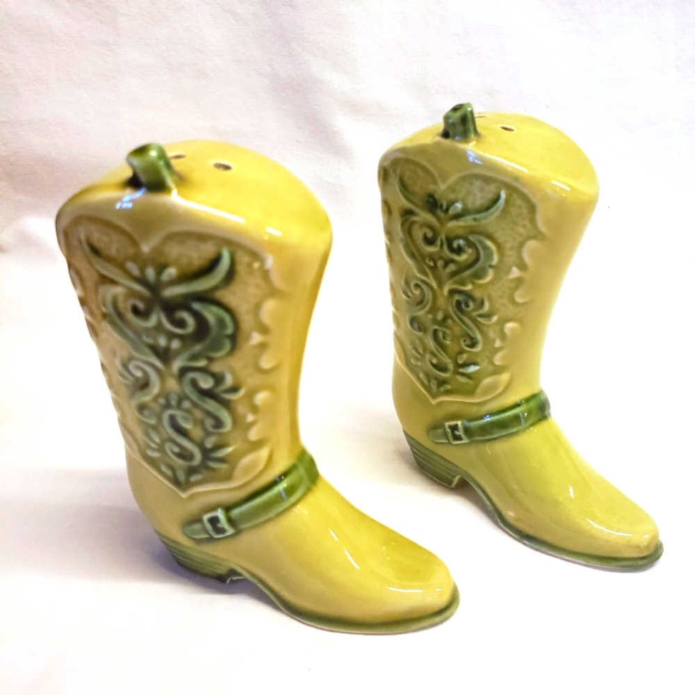 Vintage ceramic cowgirl salt and pepper shakers.